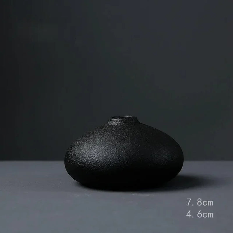 Black Ceramic Small Vase Home Decoration Crafts Tabletop Ornament Simplicity Japanese-Style Decoration