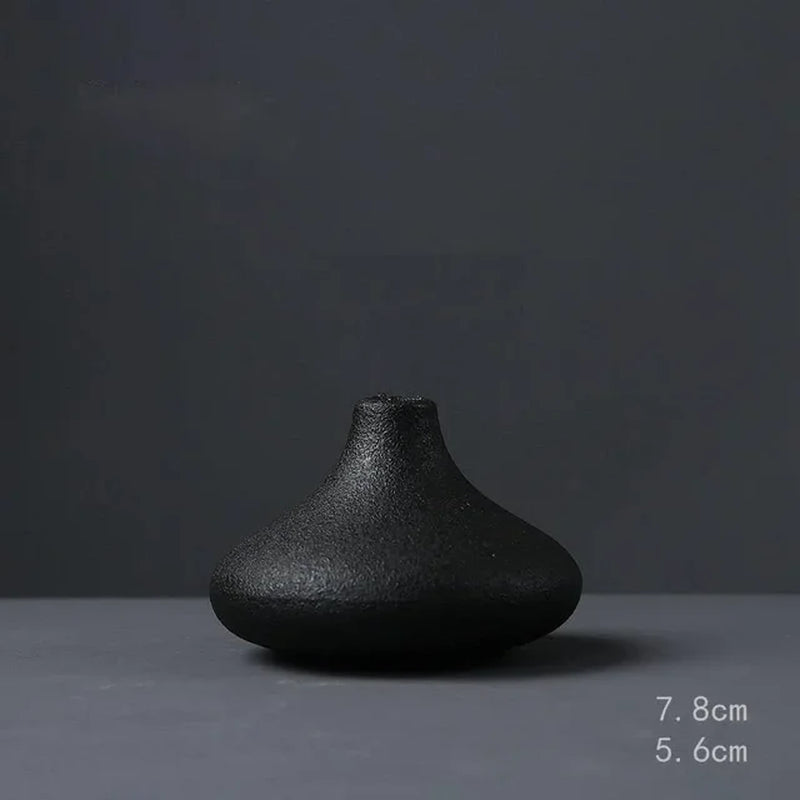 Black Ceramic Small Vase Home Decoration Crafts Tabletop Ornament Simplicity Japanese-Style Decoration